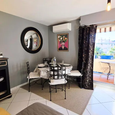 Appartement Climatisé - Parking Privé - Emplacement Idéal à Hyères
