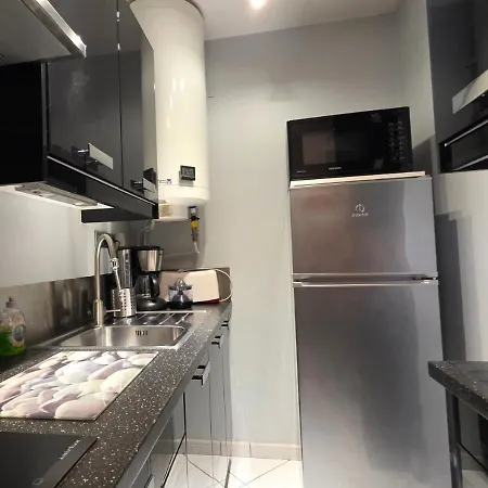 Apartment Climatise - Parking Prive - Emplacement Ideal A