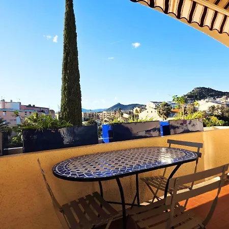 Climatise - Parking Prive - Emplacement Ideal A Hyères