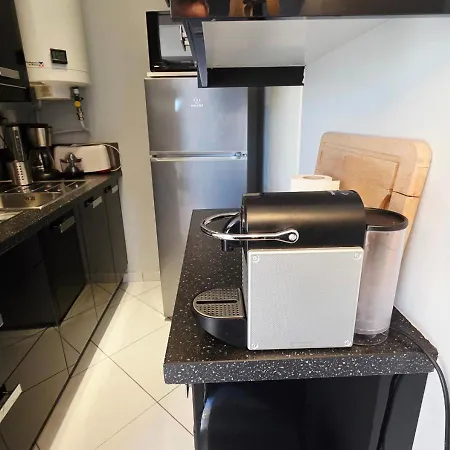 Climatise - Parking Prive - Emplacement Ideal A