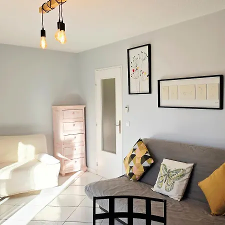 Apartment Climatise - Parking Prive - Emplacement Ideal A Hyères