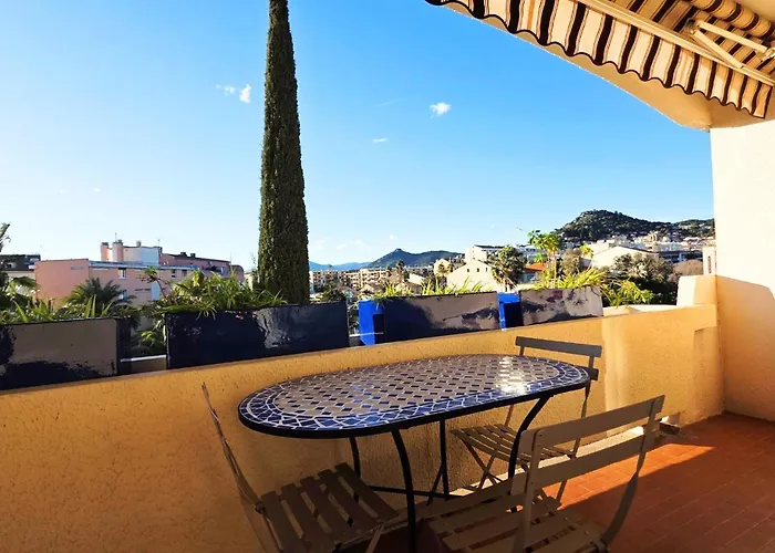 Climatise - Parking Prive - Emplacement Ideal A Hyères