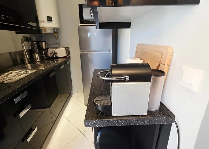 Climatise - Parking Prive - Emplacement Ideal A