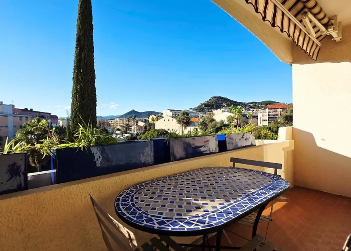 Climatise - Parking Prive - Emplacement Ideal A *