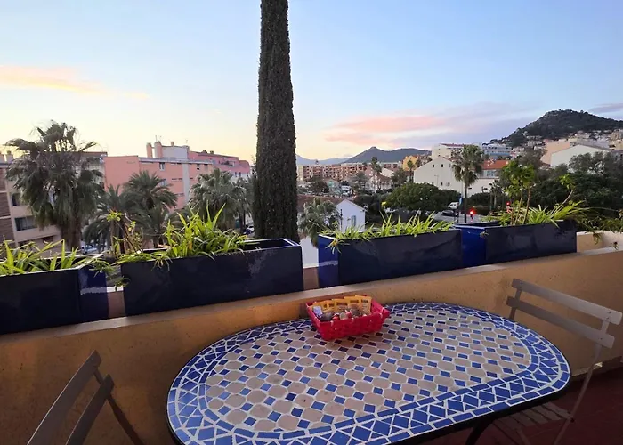 Apartment Climatise - Parking Prive - Emplacement Ideal A Hyères