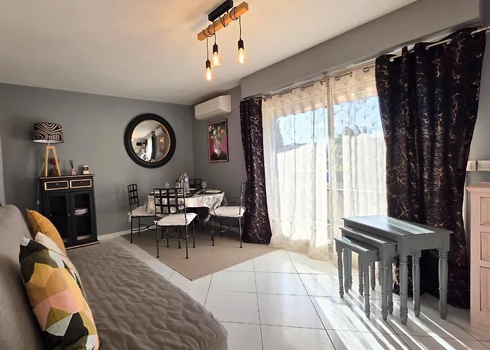 Apartment Climatise - Parking Prive - Emplacement Ideal A Hyères