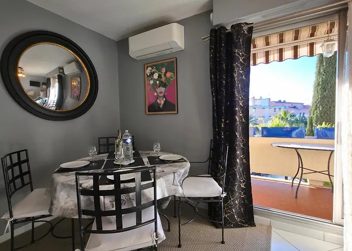 Climatise - Parking Prive - Emplacement Ideal A * Hyères