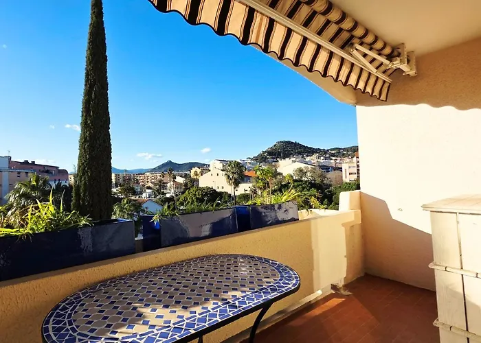 Climatise - Parking Prive - Emplacement Ideal A *