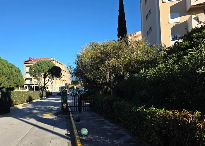 Climatise - Parking Prive - Emplacement Ideal A Apartment *